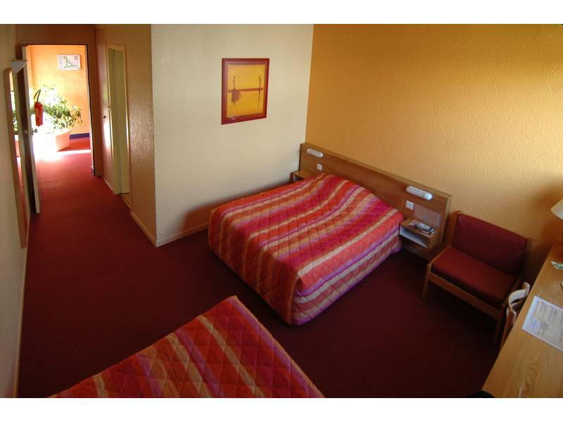 Logis Hotel Atrium Epinal Golbey Chavelot Bagian luar foto