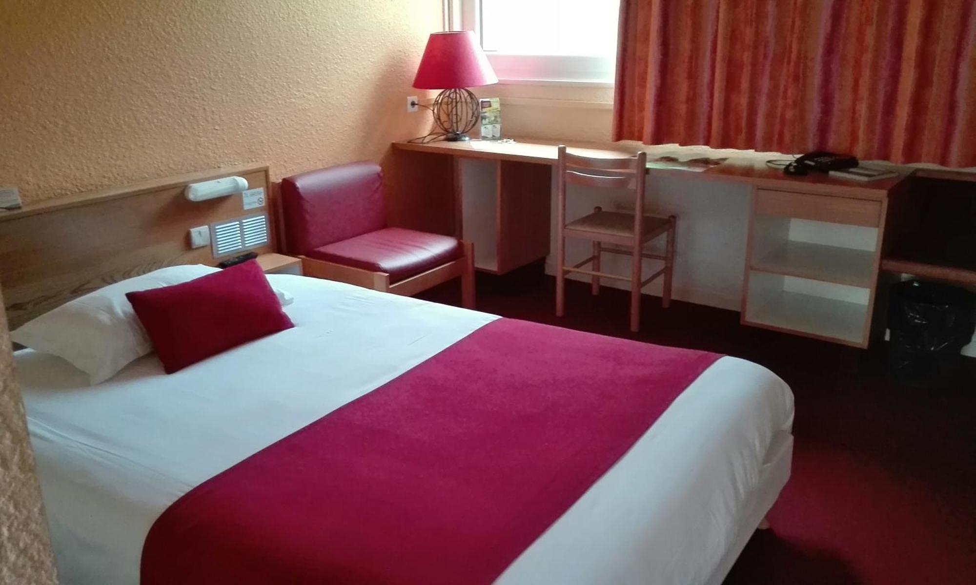 Logis Hotel Atrium Epinal Golbey Chavelot Bagian luar foto