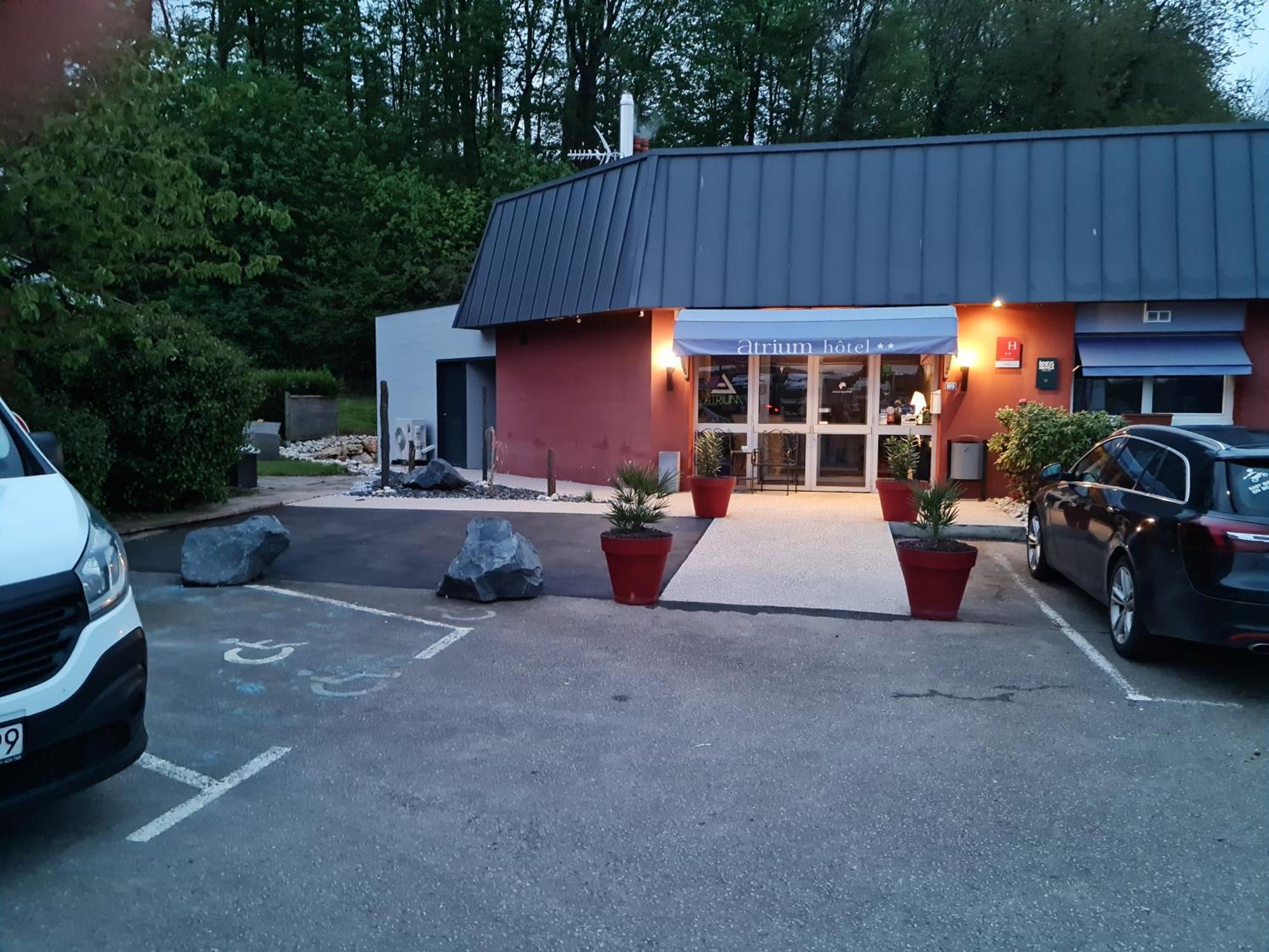 Logis Hotel Atrium Epinal Golbey Chavelot Bagian luar foto
