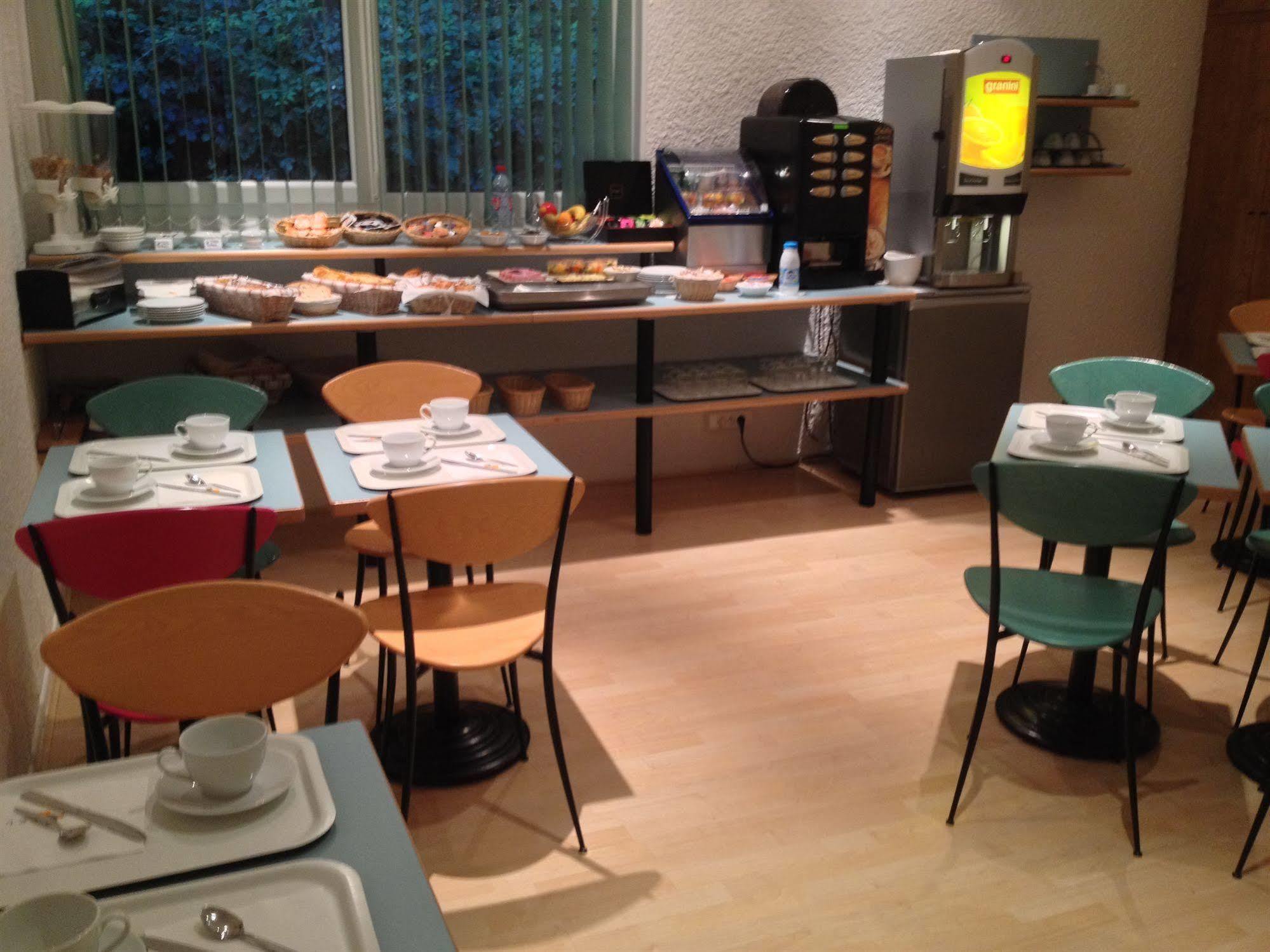 Logis Hotel Atrium Epinal Golbey Chavelot Bagian luar foto