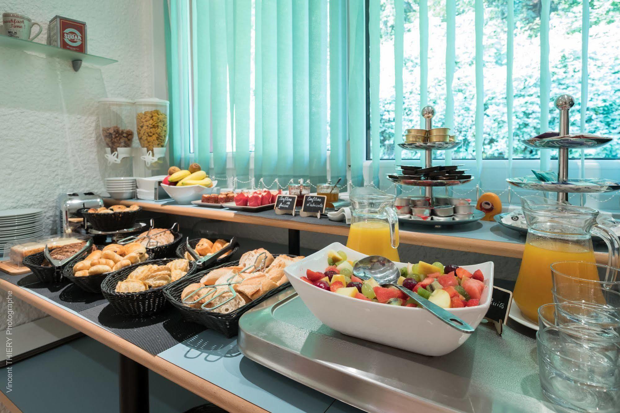 Logis Hotel Atrium Epinal Golbey Chavelot Bagian luar foto